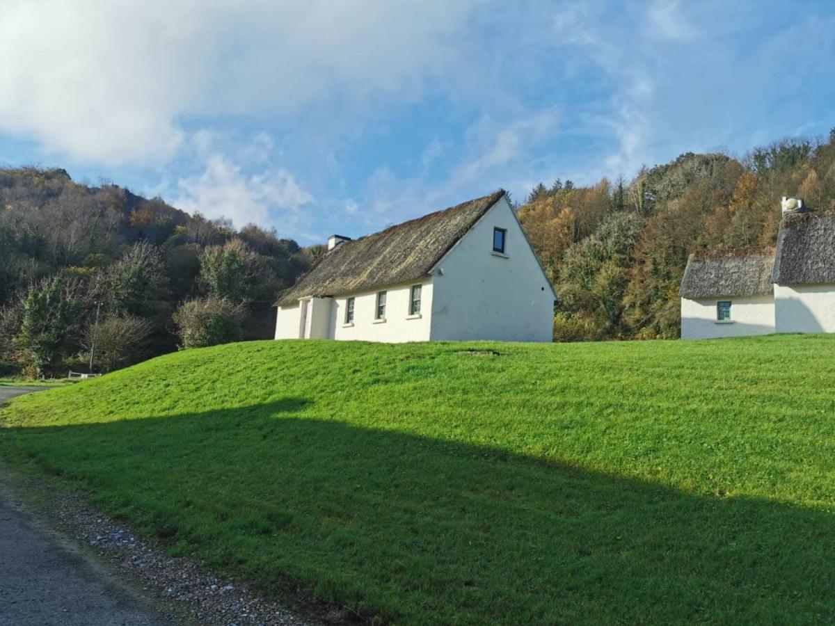 Corofin Lake Cottages 外观 照片